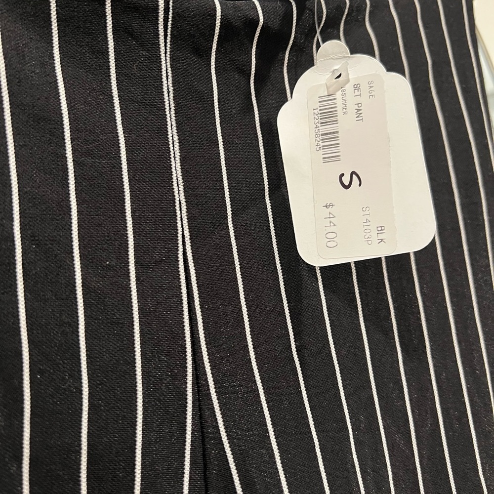 NWT- Black & White stripe flare pant - Picture 3 of 4